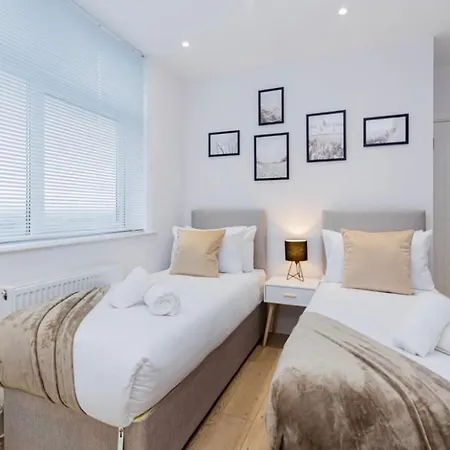 Elegant Central, Private Parking, Leisure, Contractor Aylesbury  Esterno foto