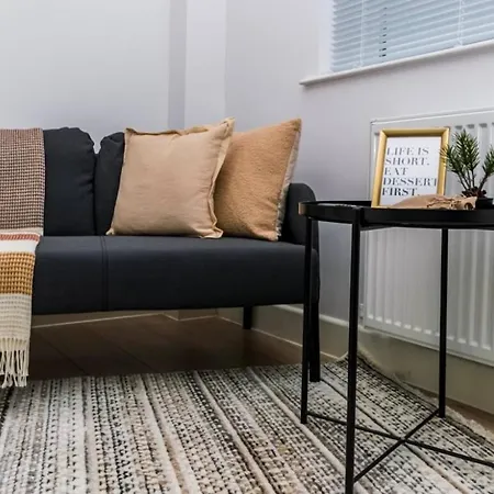Elegant Central, Private Parking, Leisure, Contractor Aylesbury  Esterno foto
