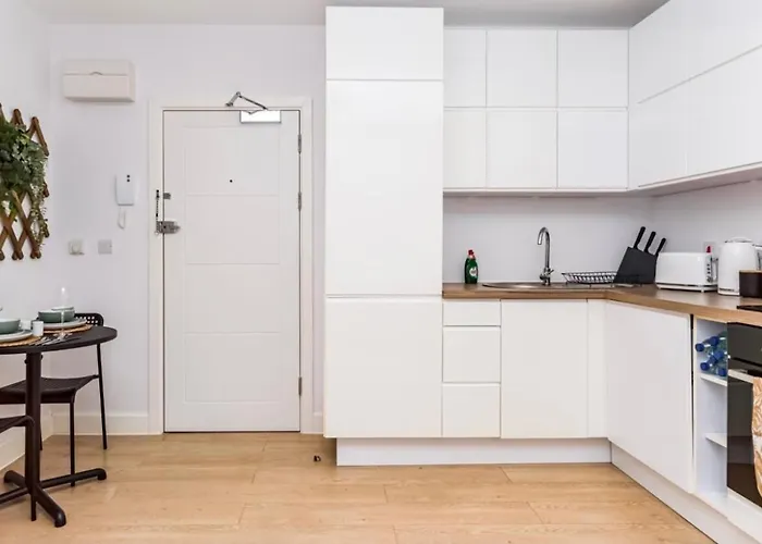 Elegant Central, Private Parking, Leisure, Contractor