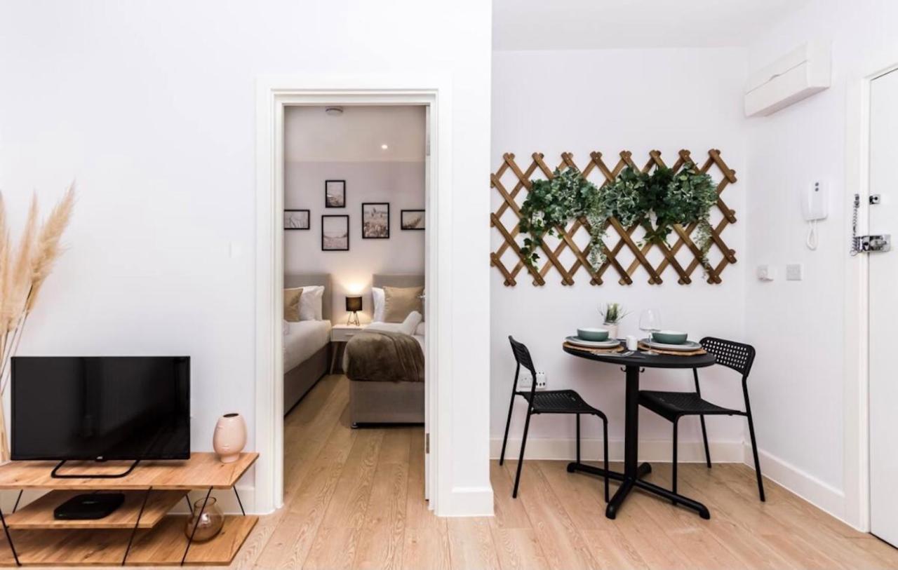Apartment Elegant Central, Private Parking, Leisure, Contractor